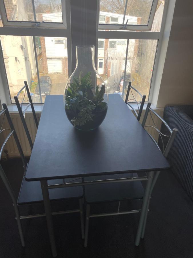 Vibrant & Cosy London Apartment Near Wembley 외부 사진